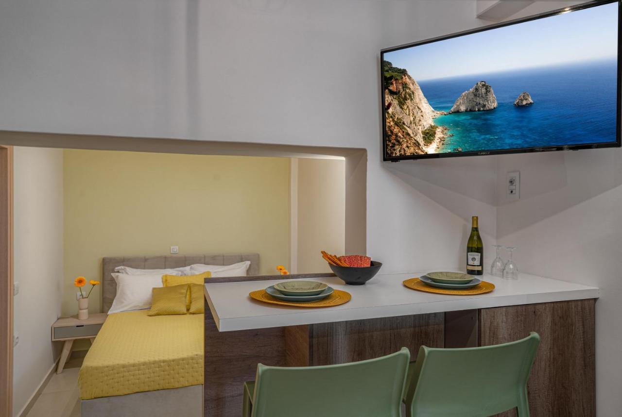 Andy'S & Hari'S Elegant Town Studios Zakynthos Exteriér fotografie